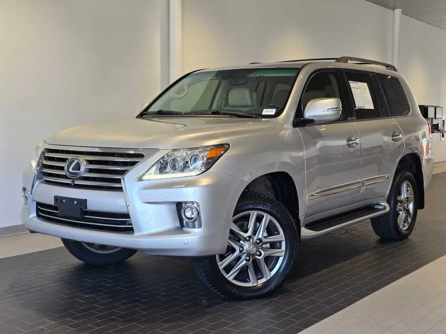 2014 Lexus LX 570 photo 1