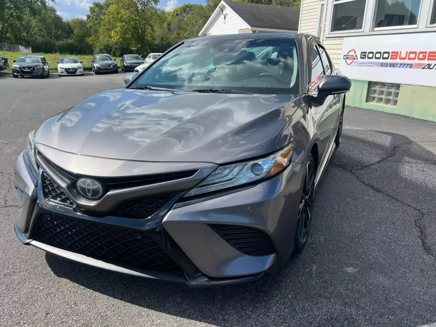 2018 Toyota Camry XSE photo 1