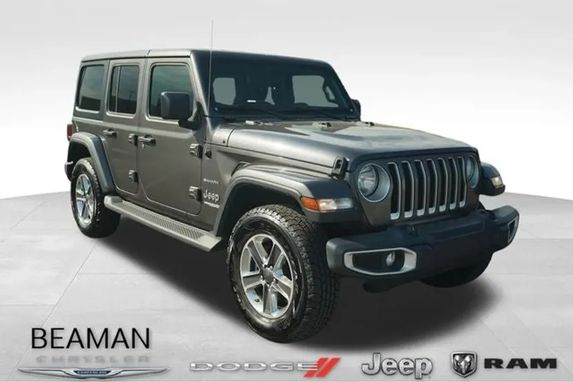 2021 Jeep Wrangler Unlimited Sahara photo 1