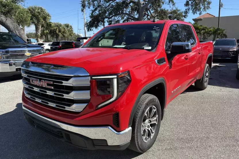 2023 Gmc Sierra 1500 SLE photo 1