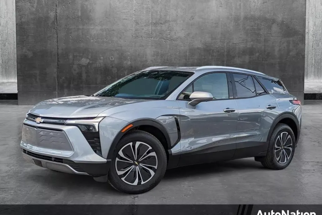 2025 Chevrolet Blazer EV photo 1