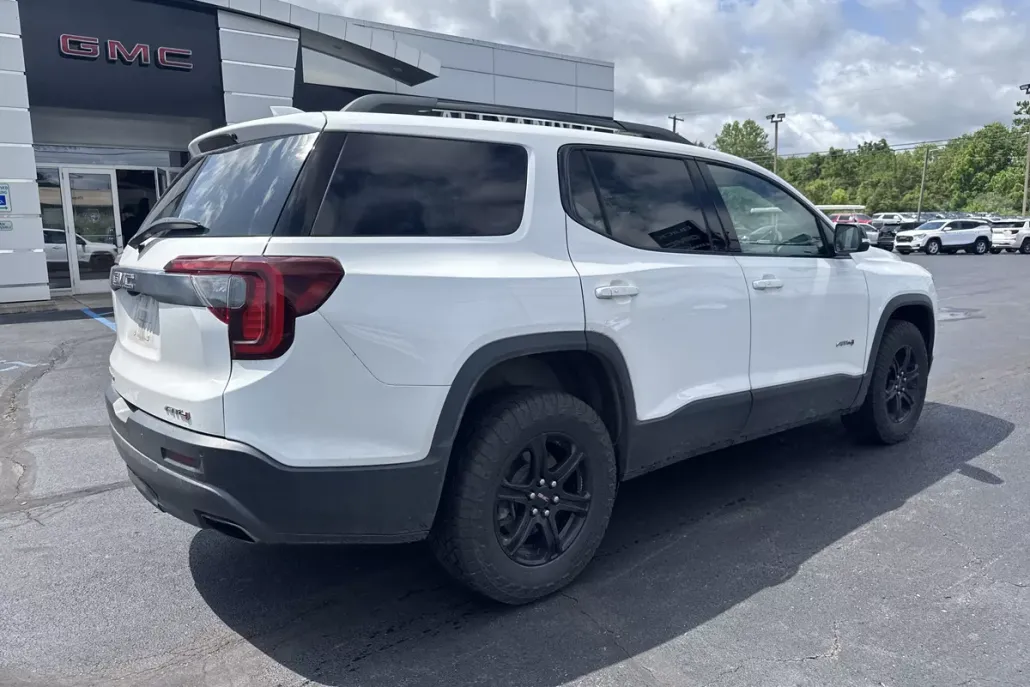 2023 Gmc Acadia AT4 photo 1