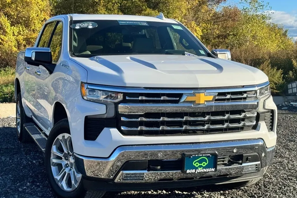 2023 Chevrolet Silverado 1500 LTZ photo 1