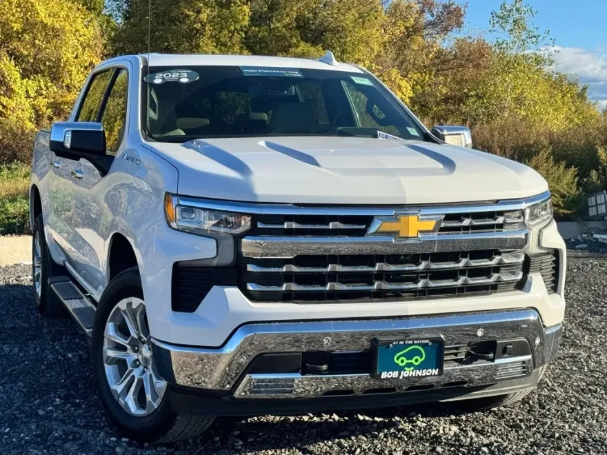 2023 Chevrolet Silverado 1500 LTZ photo 1