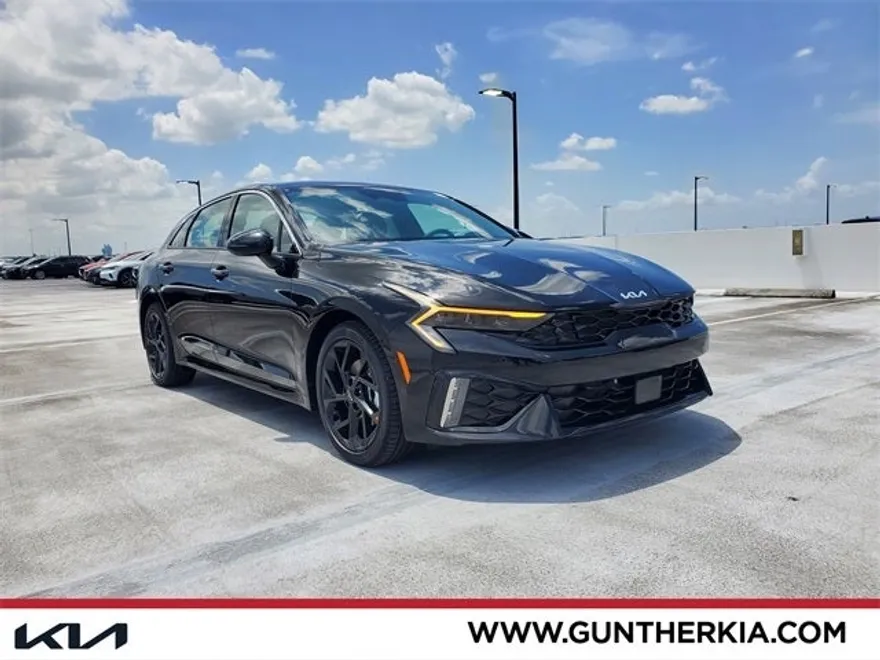 2026 Kia K5 GT-Line photo 1