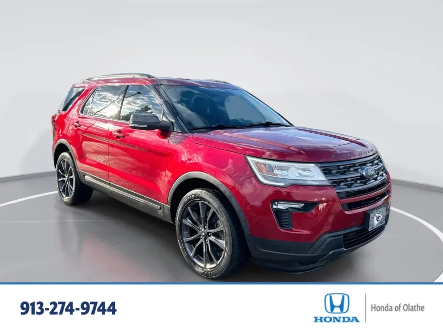 2018 Ford Explorer XLT photo 1
