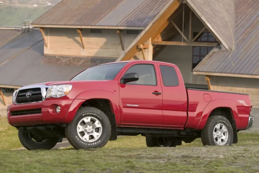2005 Toyota Tacoma PreRunner photo 1