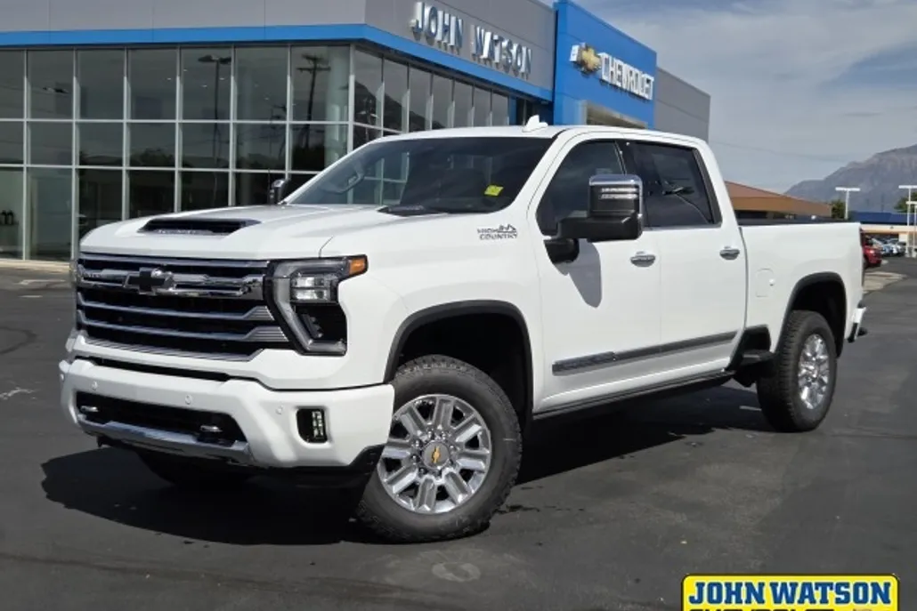 2025 Chevrolet Silverado 3500HD High Country photo 1