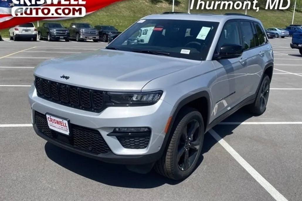 2025 Jeep Grand Cherokee Limited photo 1