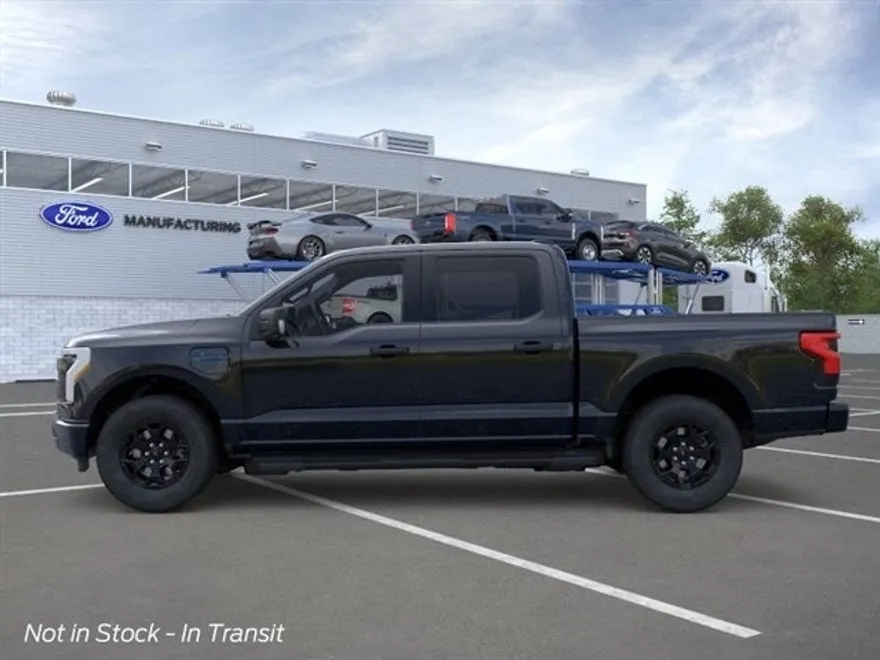 2025 Ford F-150 Lightning XLT photo 1