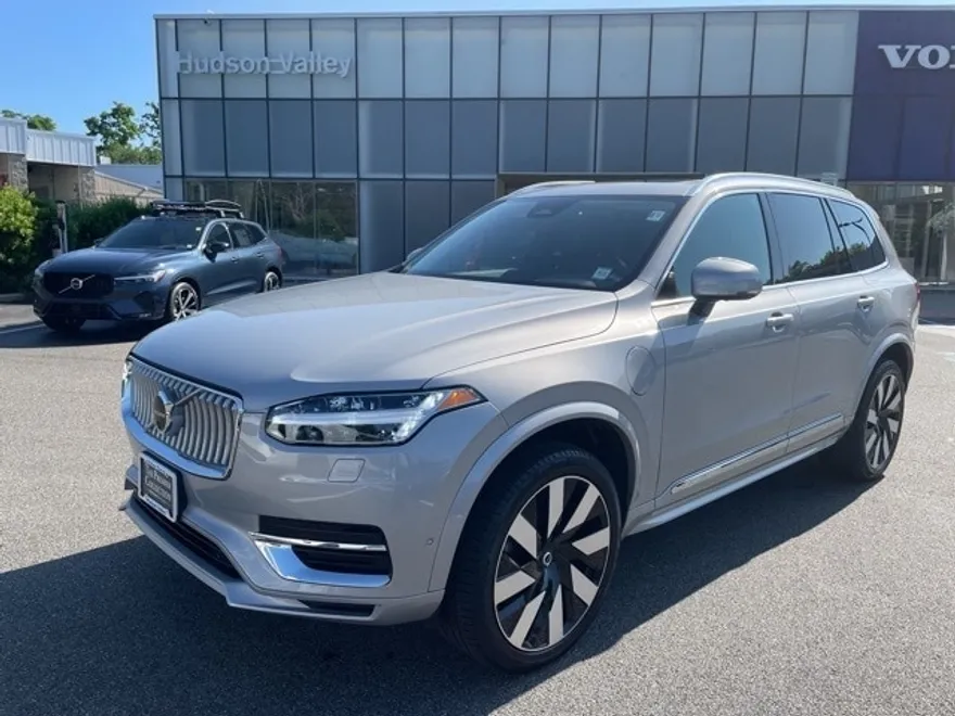2024 Volvo XC90 Recharge T8 Plus photo 1
