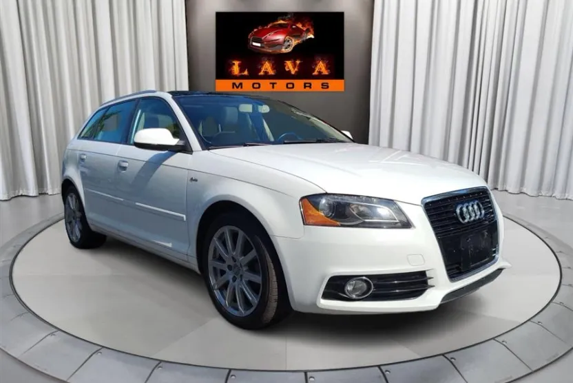 2011 Audi A3 2.0 TDI Premium Plus photo 1