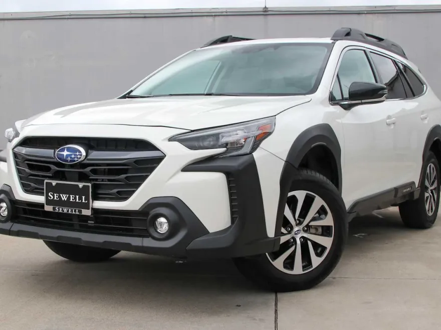 2023 Subaru Outback Premium photo 1