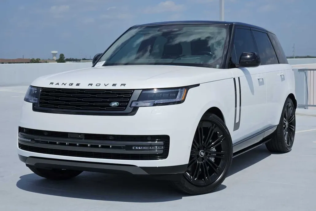 2025 Land Rover Range Rover SE photo 1