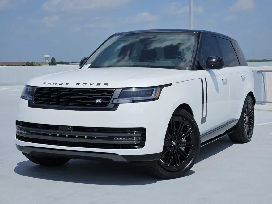 2025 Land Rover Range Rover SE photo 1