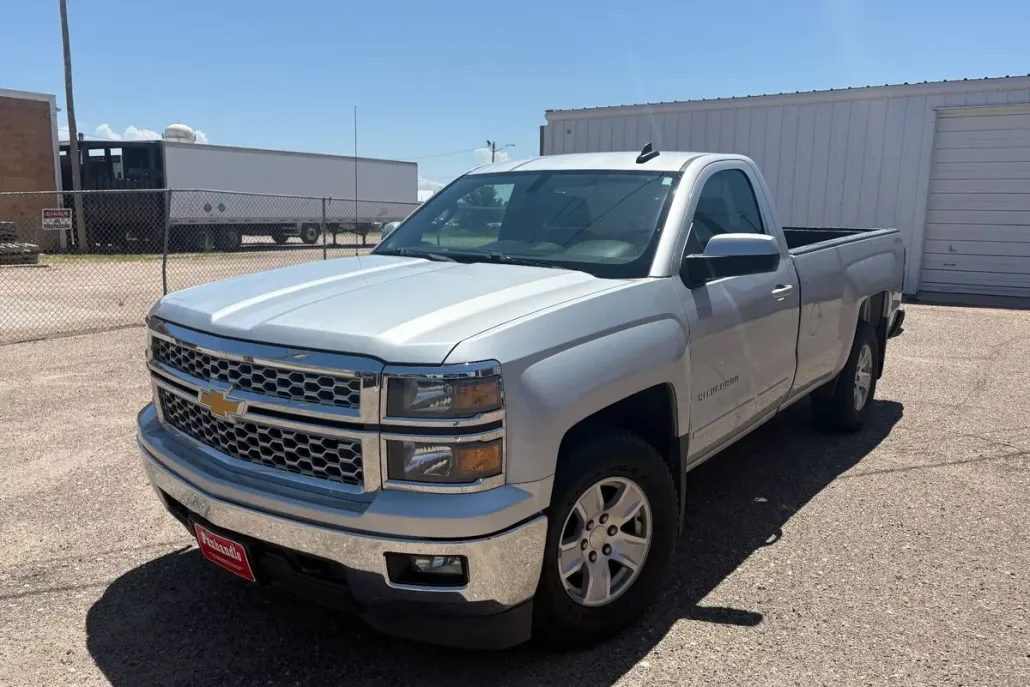 2015 Chevrolet Silverado 1500 LT photo 1
