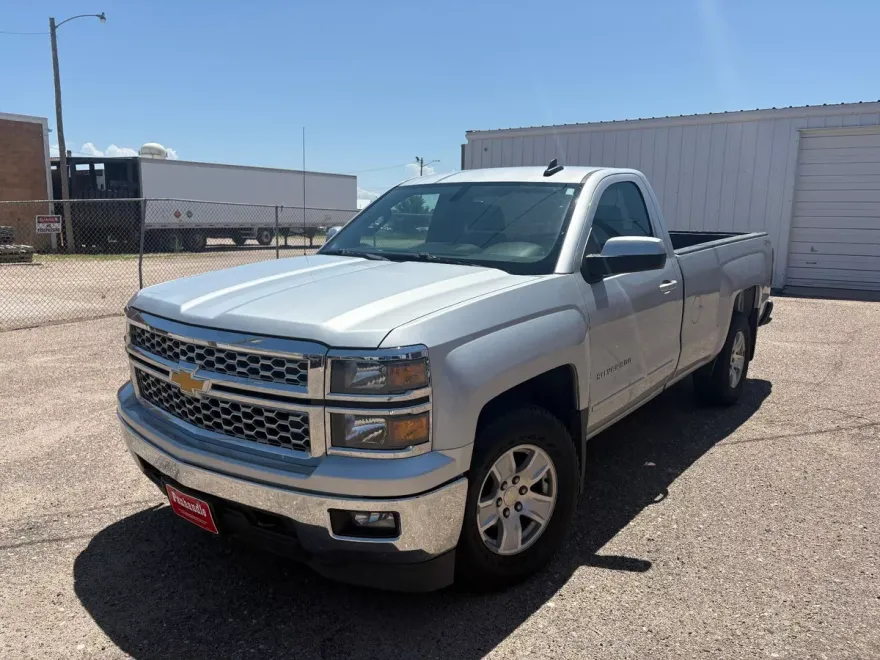 2015 Chevrolet Silverado 1500 LT photo 1