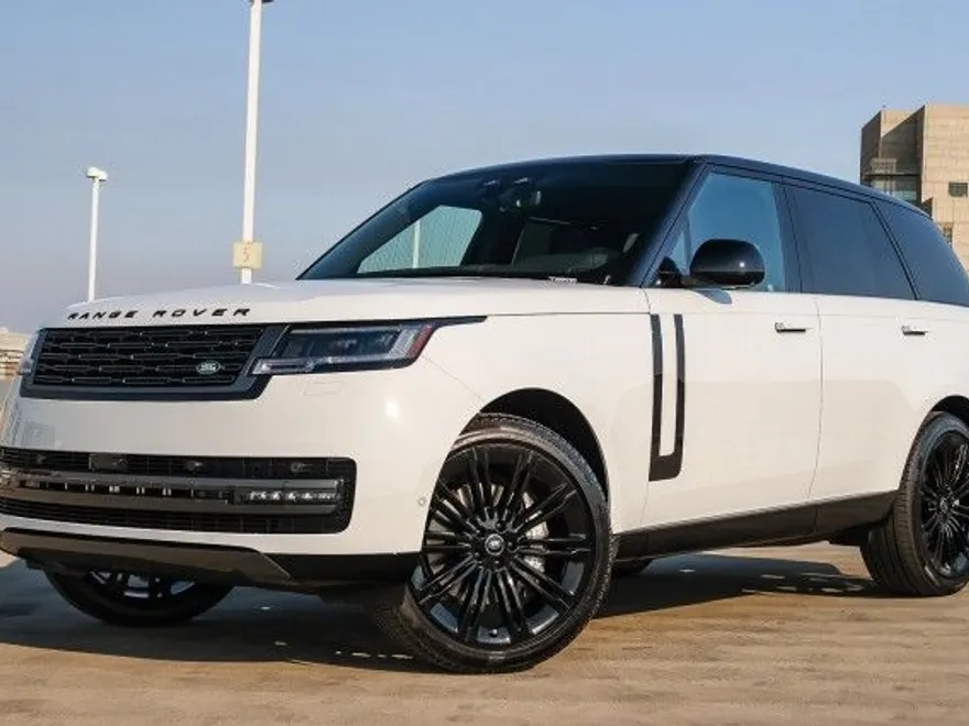 2025 Land Rover Range Rover SE photo 1