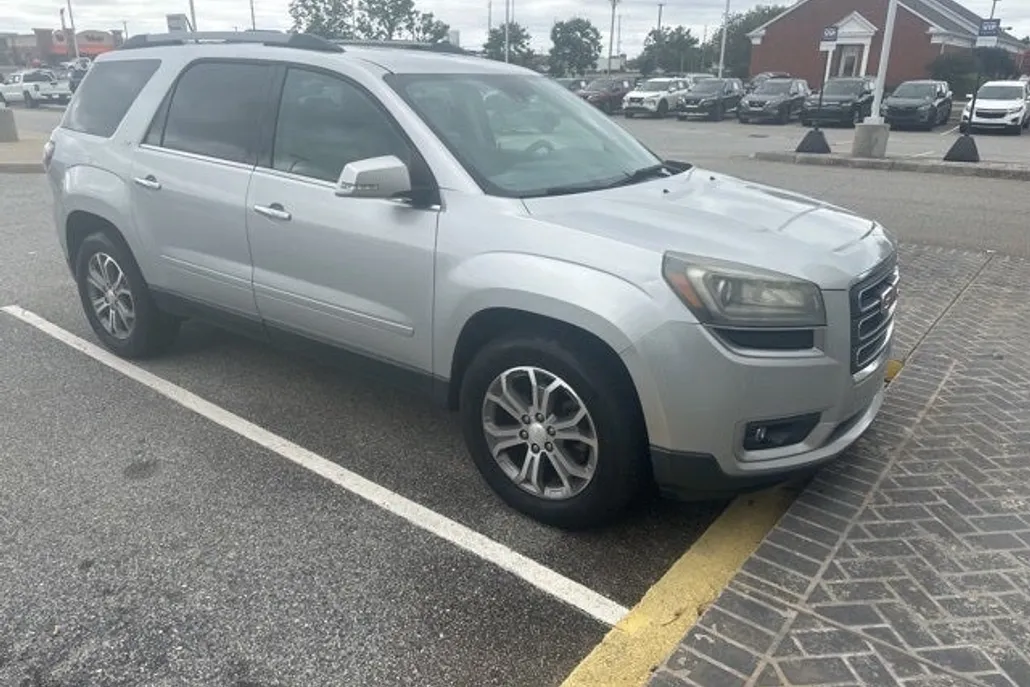 2016 Gmc Acadia SLT photo 1