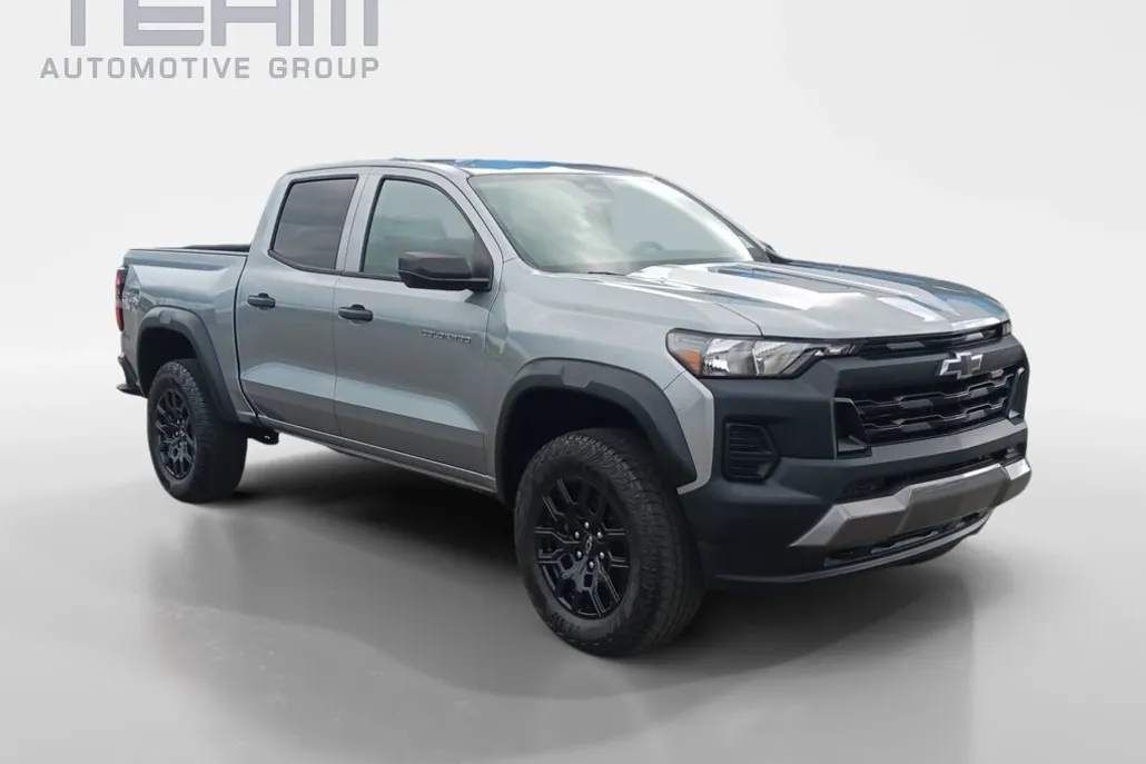 2023 Chevrolet Colorado Trail Boss photo 1