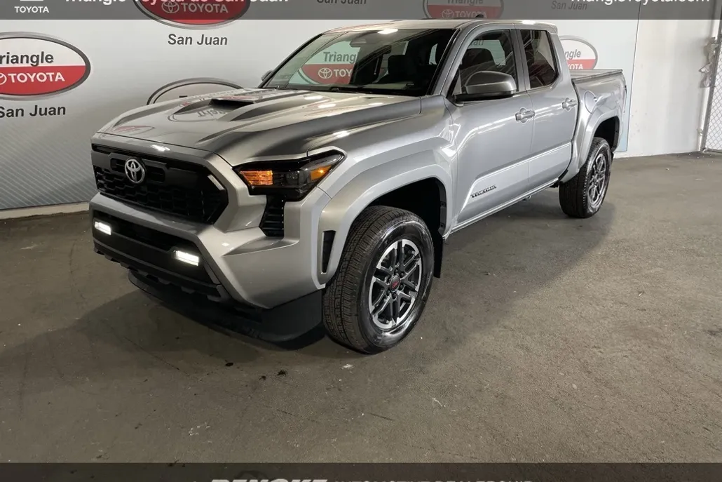 2025 Toyota Tacoma photo 1