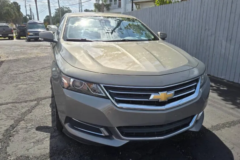2017 Chevrolet Impala 1LT photo 1