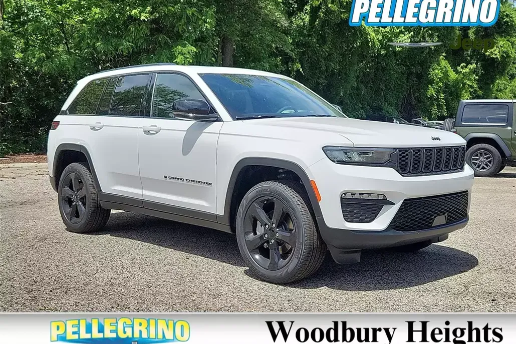 2025 Jeep Grand Cherokee Limited photo 1