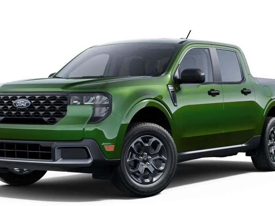 2025 Ford Maverick XLT photo 1