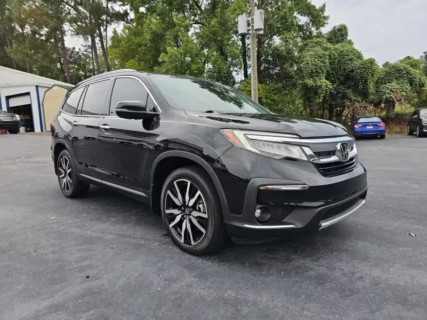 2022 Honda Pilot Touring photo 1