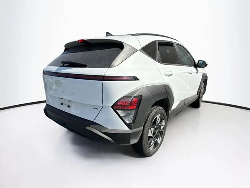 2025 Hyundai Kona SEL photo 1