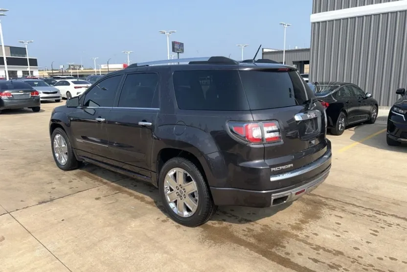 2016 Gmc Acadia Denali photo 1