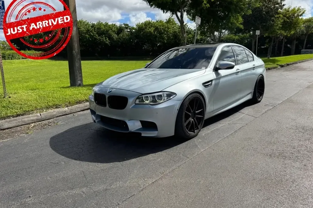 2015 Bmw M5 5 Sedan photo 1