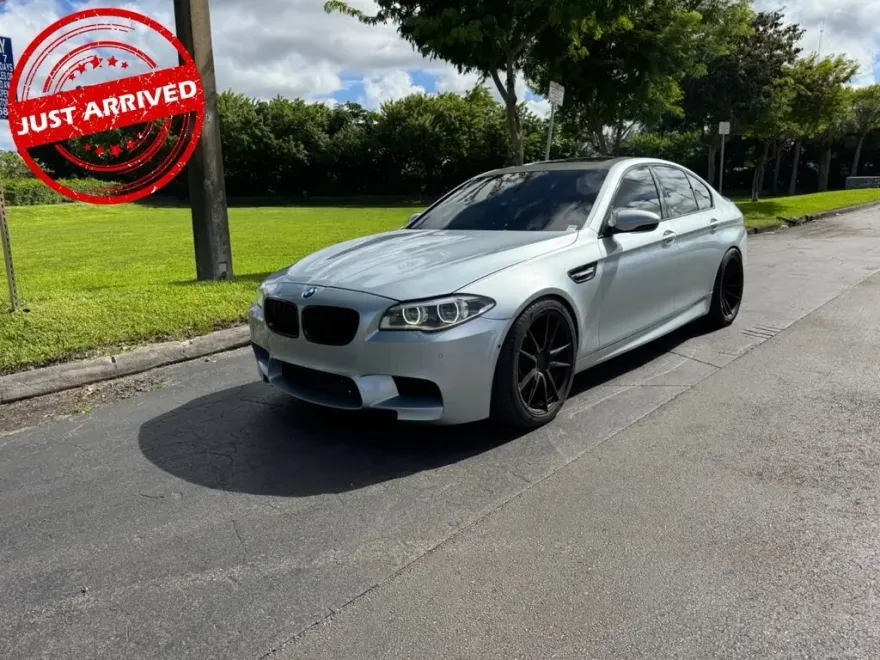2015 Bmw M5 5 Sedan photo 1