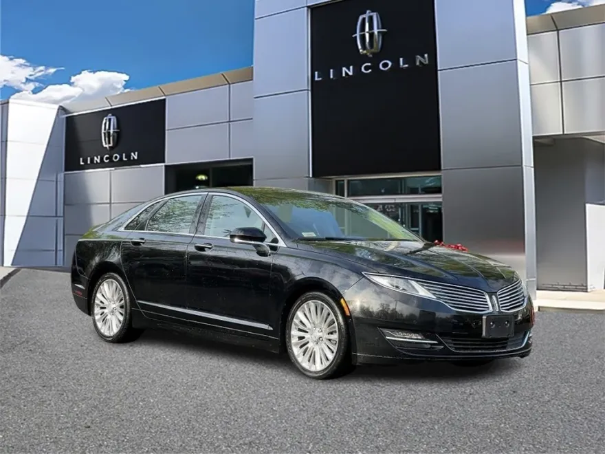 2016 Lincoln MKZ Base photo 1
