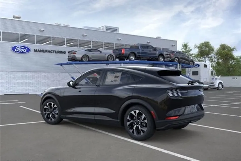 2025 Ford Mustang Select photo 1