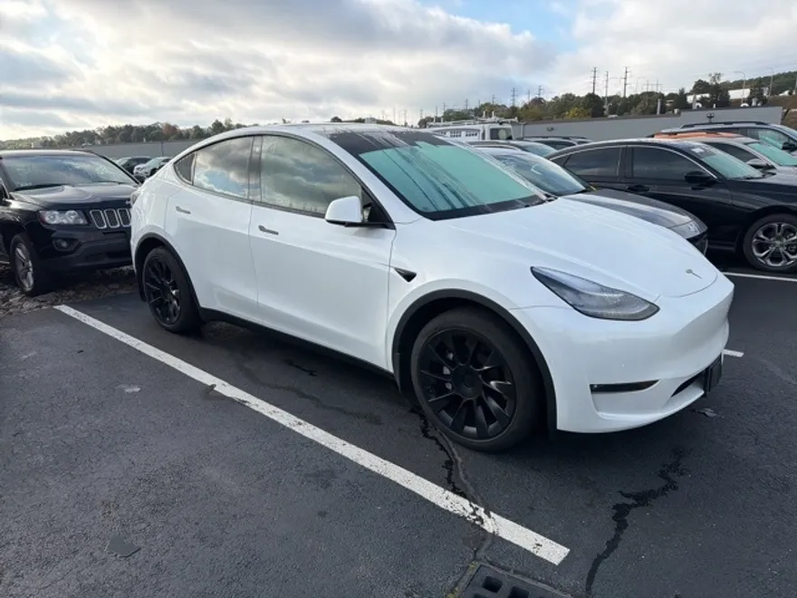 2021 Tesla Model Y Long Range photo 1