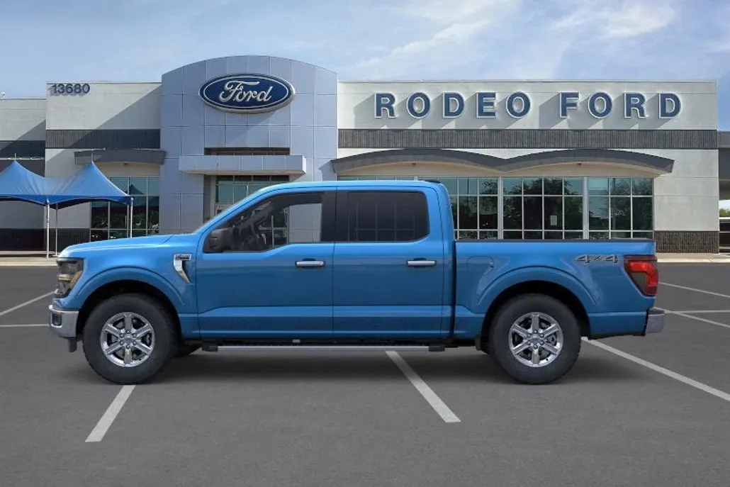 2025 Ford F-150 XLT photo 1