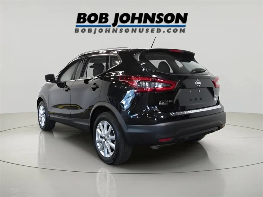 2022 Nissan Rogue Sport SV photo 1