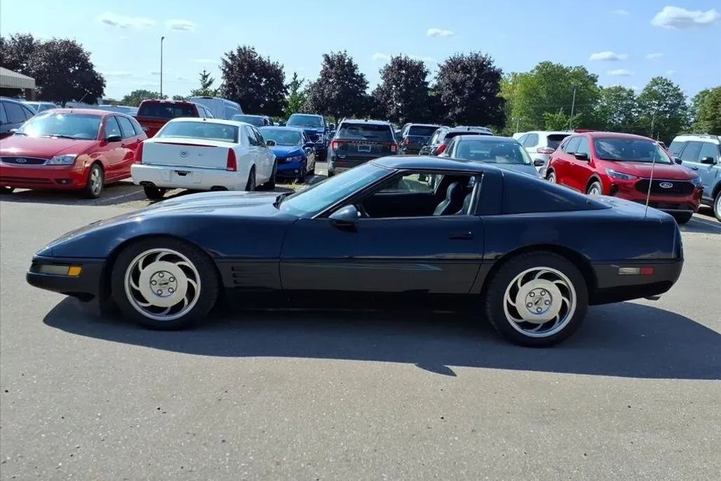 1994 Chevrolet Corvette Base Coupe photo 1