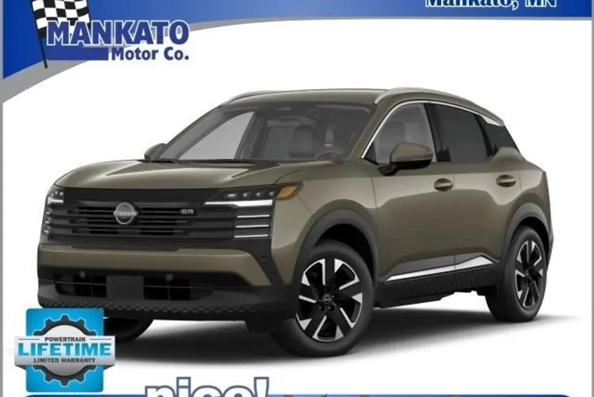 2025 Nissan Kicks SR photo 1