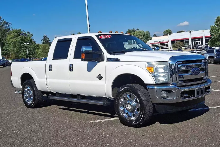 2013 Ford F-250 Lariat photo 1