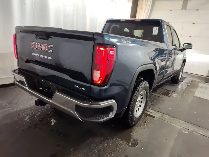 2023 Gmc Sierra SLE photo 1