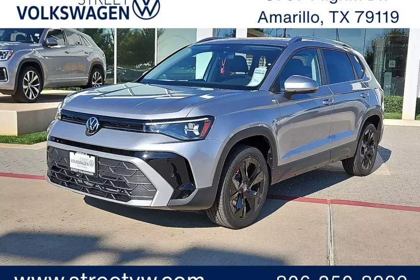 2025 Volkswagen Taos SE photo 1