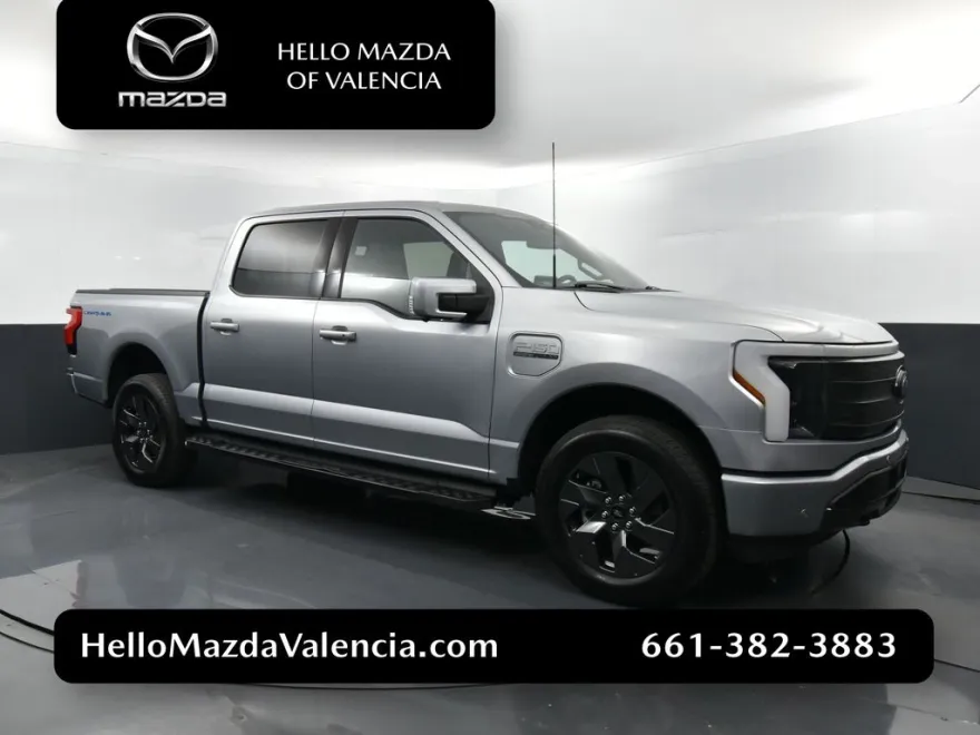 2022 Ford F-150 Lightning Lariat photo 1