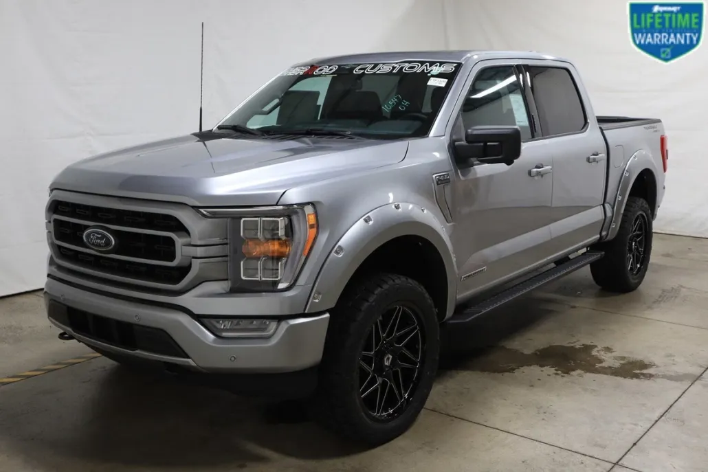 2023 Ford F-150 XLT photo 1