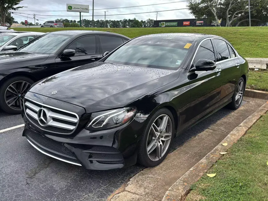 2020 Mercedes Benz E 350 Sedan photo 1