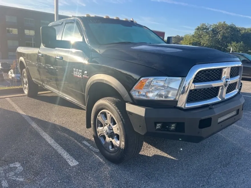 2015 Ram 3500 SLT photo 1