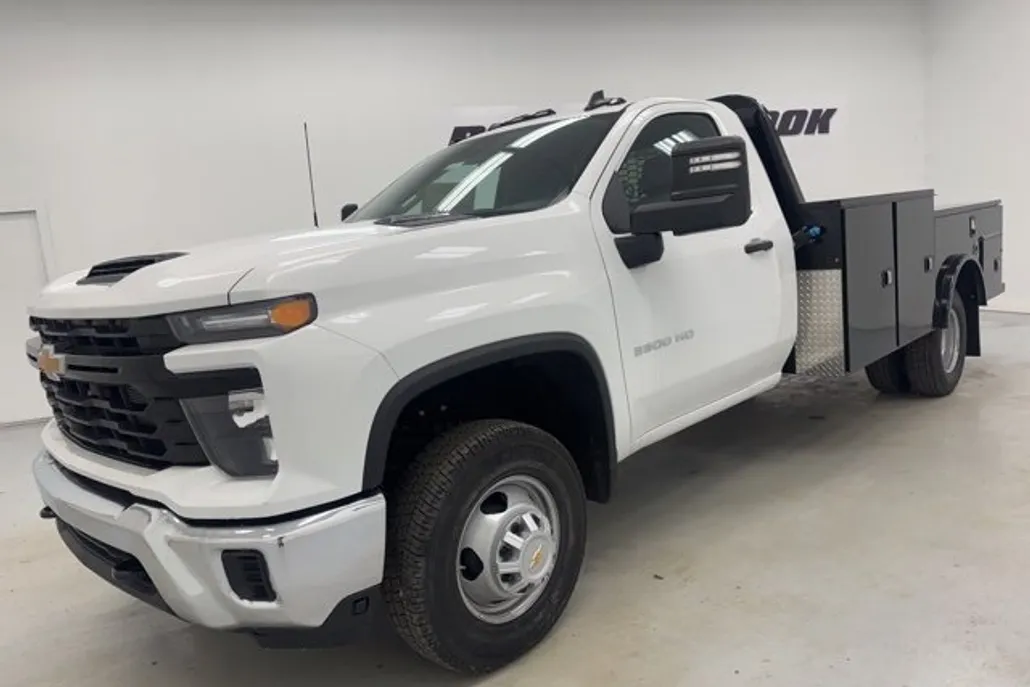 2025 Chevrolet Silverado 3500HD Work Truck photo 1