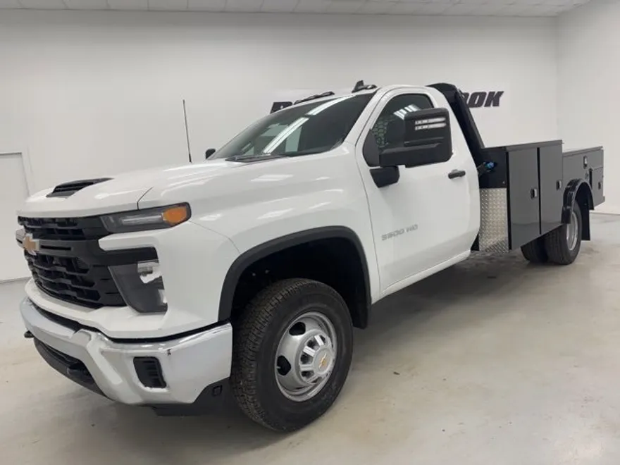 2025 Chevrolet Silverado 3500HD Work Truck photo 1