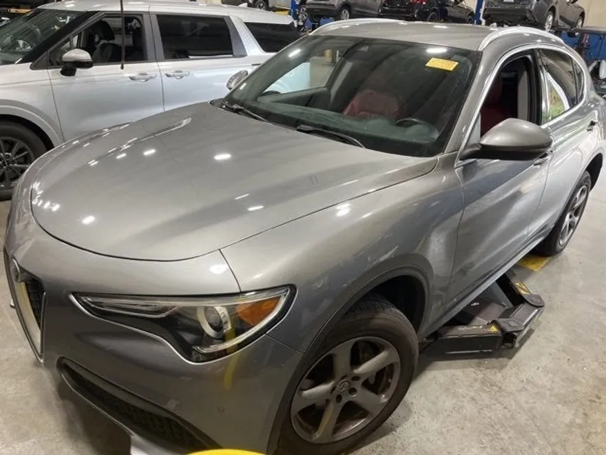 2021 Alfa Romeo Stelvio Sport Base photo 1